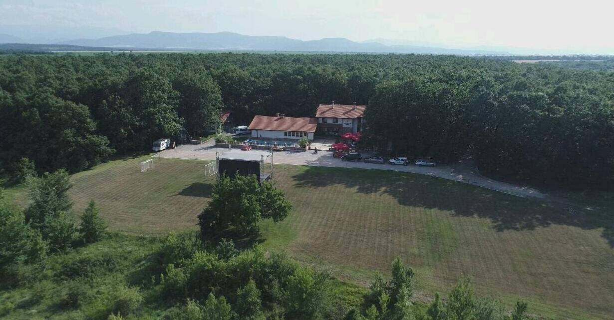 Izvor Hotel "Изворъ" Shipot 外观 照片