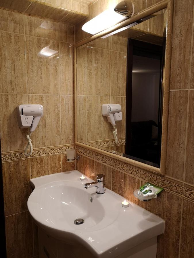 Izvor Hotel "Изворъ" Shipot 外观 照片