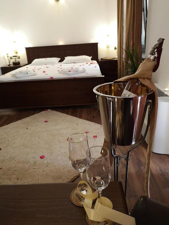 Izvor Hotel "Изворъ" Shipot 外观 照片
