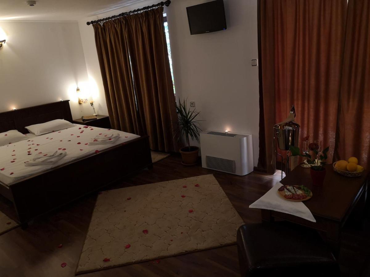 Izvor Hotel "Изворъ" Shipot 外观 照片